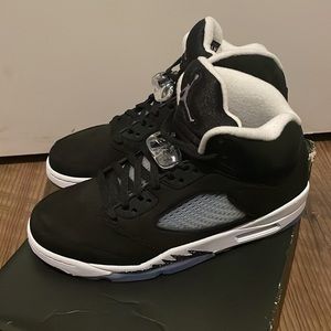 NWT Midnight Retro Jordan 5